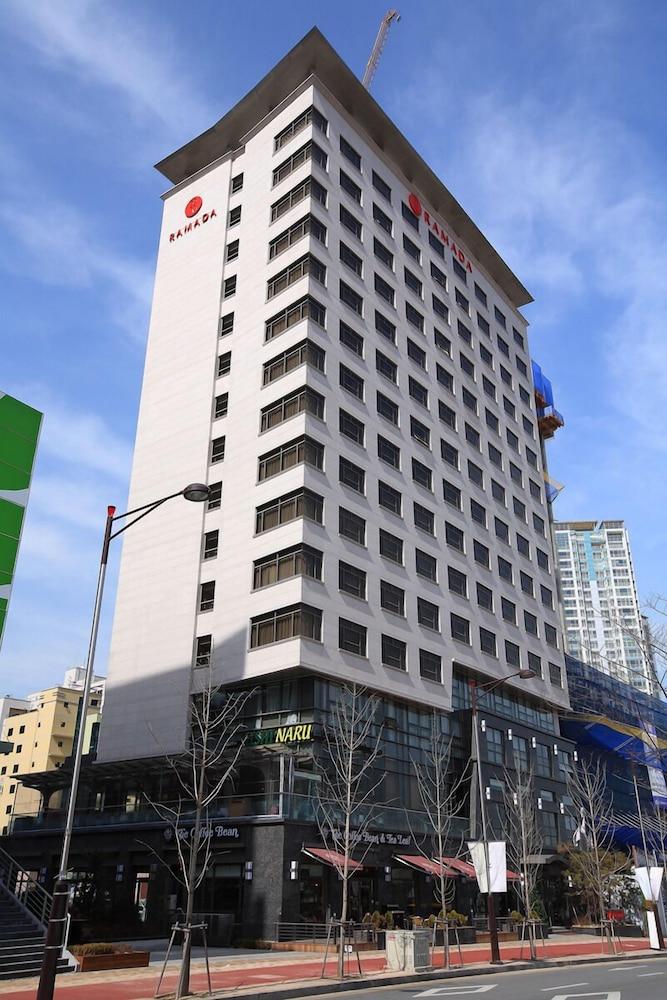 Ramada By Wyndham Dongtan Hotel Hwaseong Exterior photo