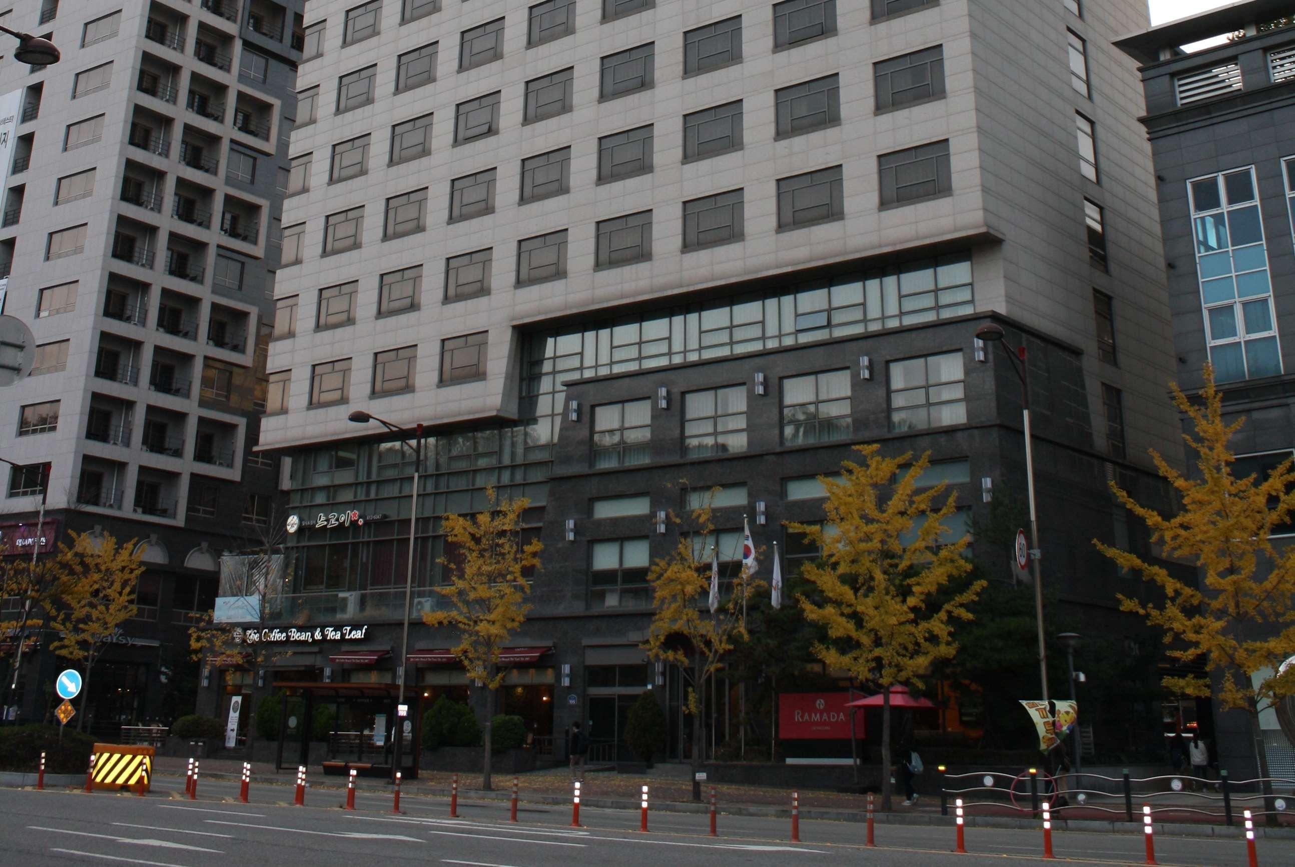 Ramada By Wyndham Dongtan Hotel Hwaseong Exterior photo