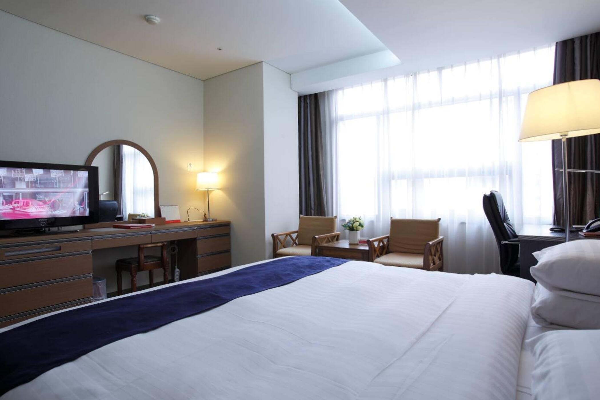 Ramada By Wyndham Dongtan Hotel Hwaseong Exterior photo