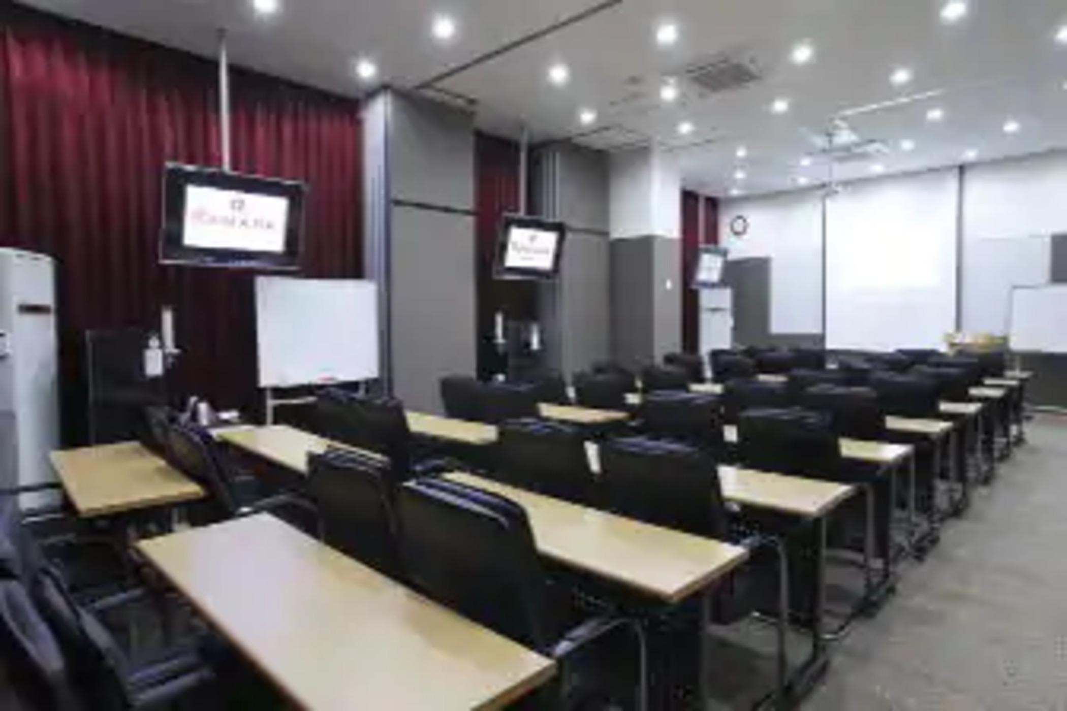 Ramada By Wyndham Dongtan Hotel Hwaseong Exterior photo